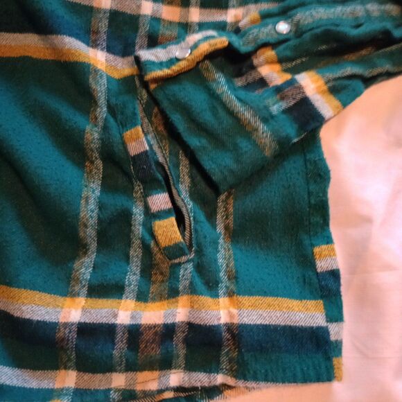 American Sweetheart Flannel Pearl Snap Heavyweight Shirt. Green Gold Print - Picture 2 of 8